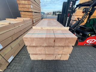 Ca. 10x Douglas Balken Fijnbezaagd, 200x200mm, lengte 500cm